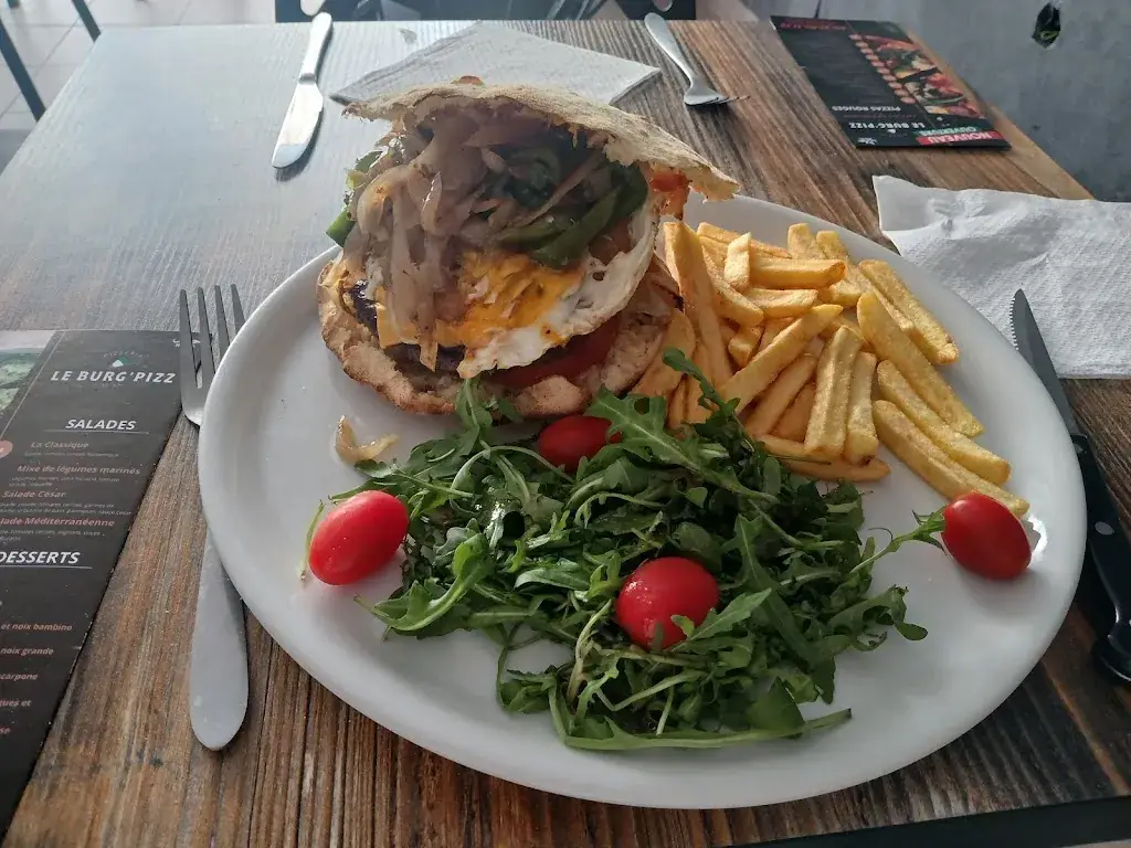 Le Burg'Pizz_Saint-Thibéry_slider_image_2