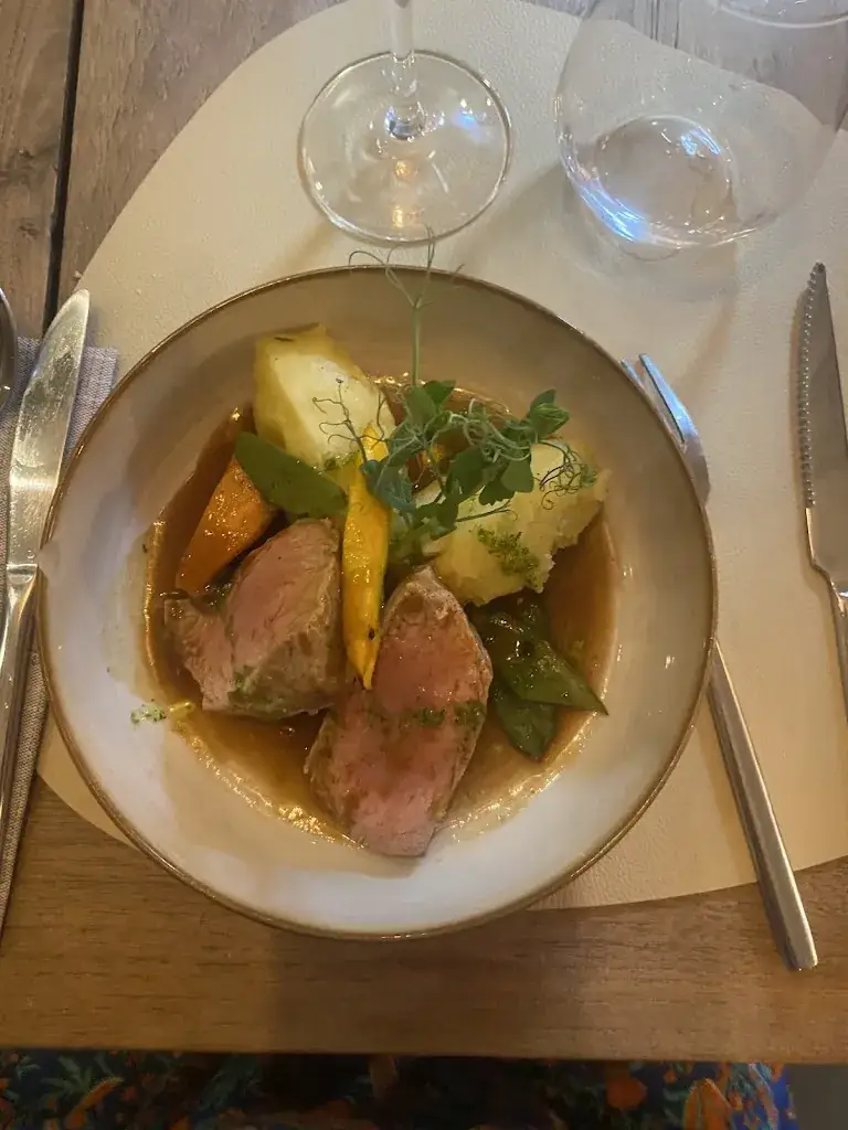 Zoé Courtois_Restaurant Guisa'o_Maubec_recensione