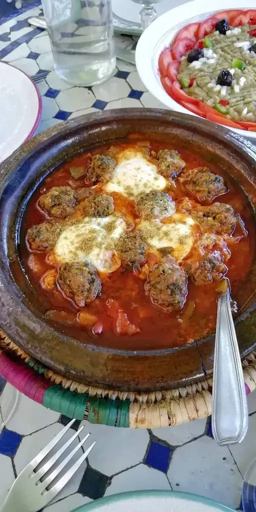 Meg Wright_Babouchka_Maubec_review