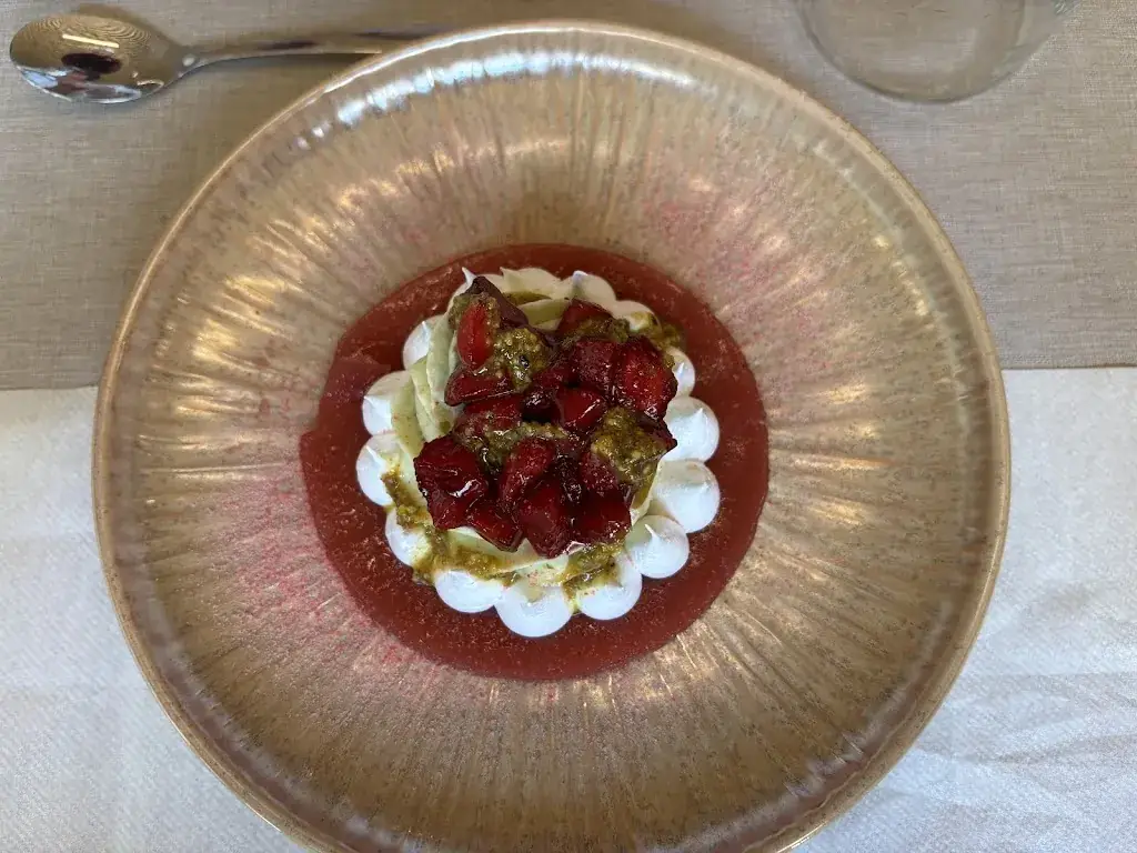 Paul “Paulo” Delbos_Logis Hôtel restaurant l'Argence_Aubrac_review