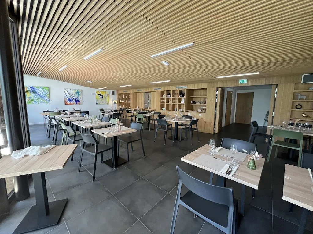 Restaurant l’argence_Aubrac_slider_image_3