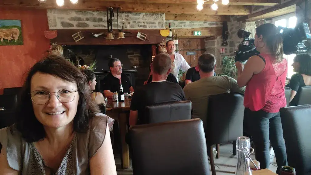 Repas à la Ferme de la Violette_Aubrac_slider_image_2