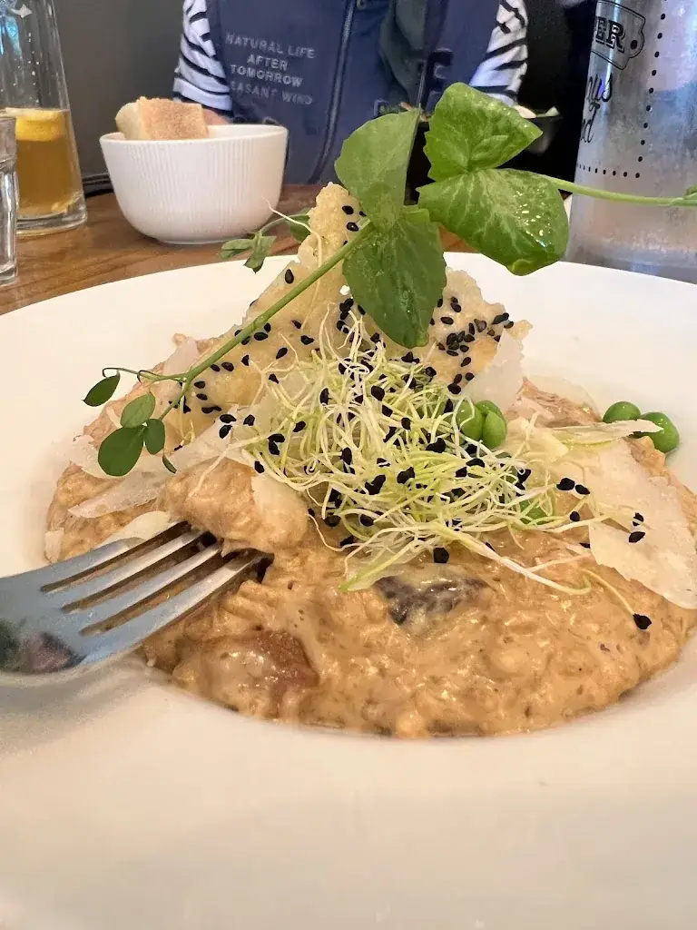 Jonathan Schleyer_Du Pain sur la Planche_Maubec_review