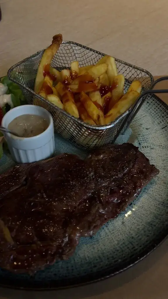 Restaurant L'Artémise_Salviac_slider_image_2