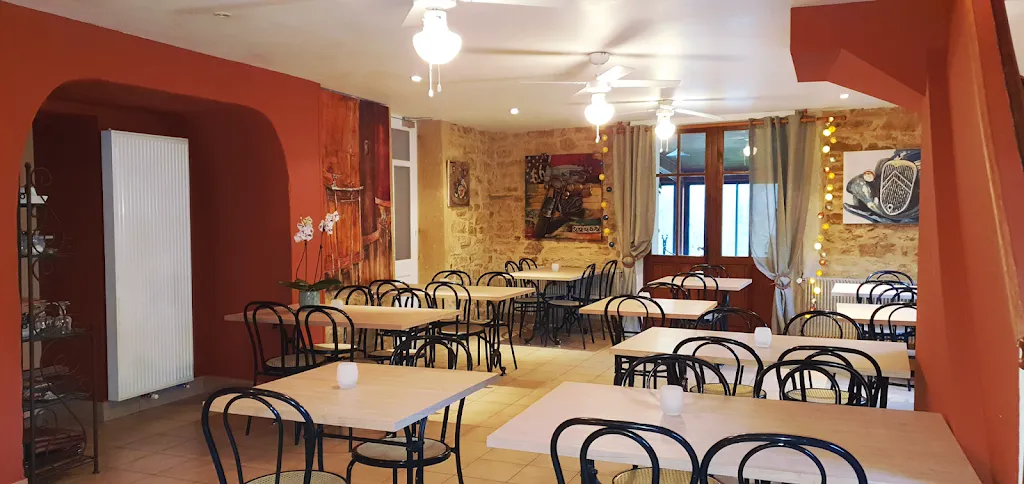 L'auberge Sans Frontières Restaurant in Dégagnac