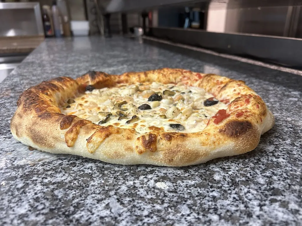 La tour de pizz’_Salviac_slider_image_2