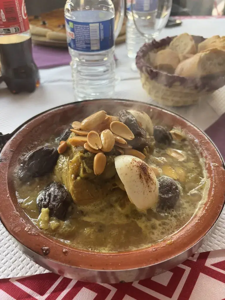 Mariona Gil_La Diligence Du Chateau_Salses-le-Château_review