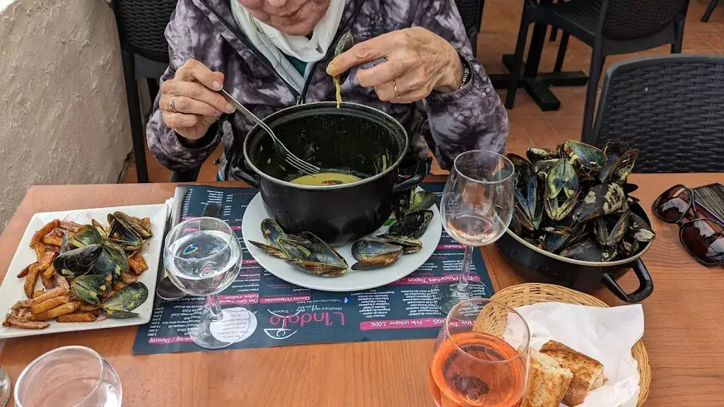 Thom Shelton_L'Indalo_Sainte-Marie-la-Mer_recensione