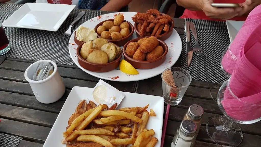 L'Indalo_Sainte-Marie-la-Mer_slider_image_2