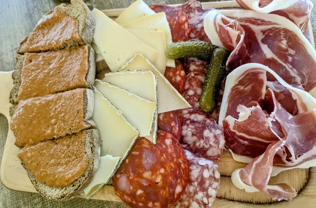 Y Sem Be_Sainte-Marie-la-Mer_slider_image_2