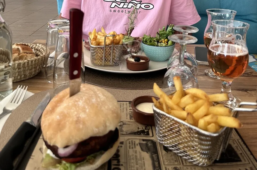 Amandine C_Ô Cabanon_Sainte-Marie-la-Mer_Bewertung