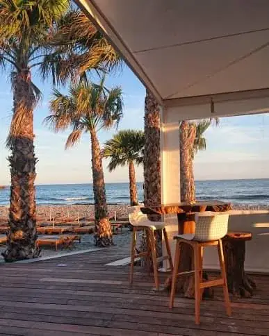 Seven Plage Restaurant in Saintes-Maries-de-la-Mer