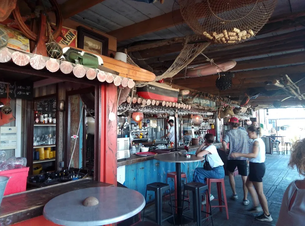 Jeannine à La Mer_Sainte-Marie-la-Mer_slider_image_1