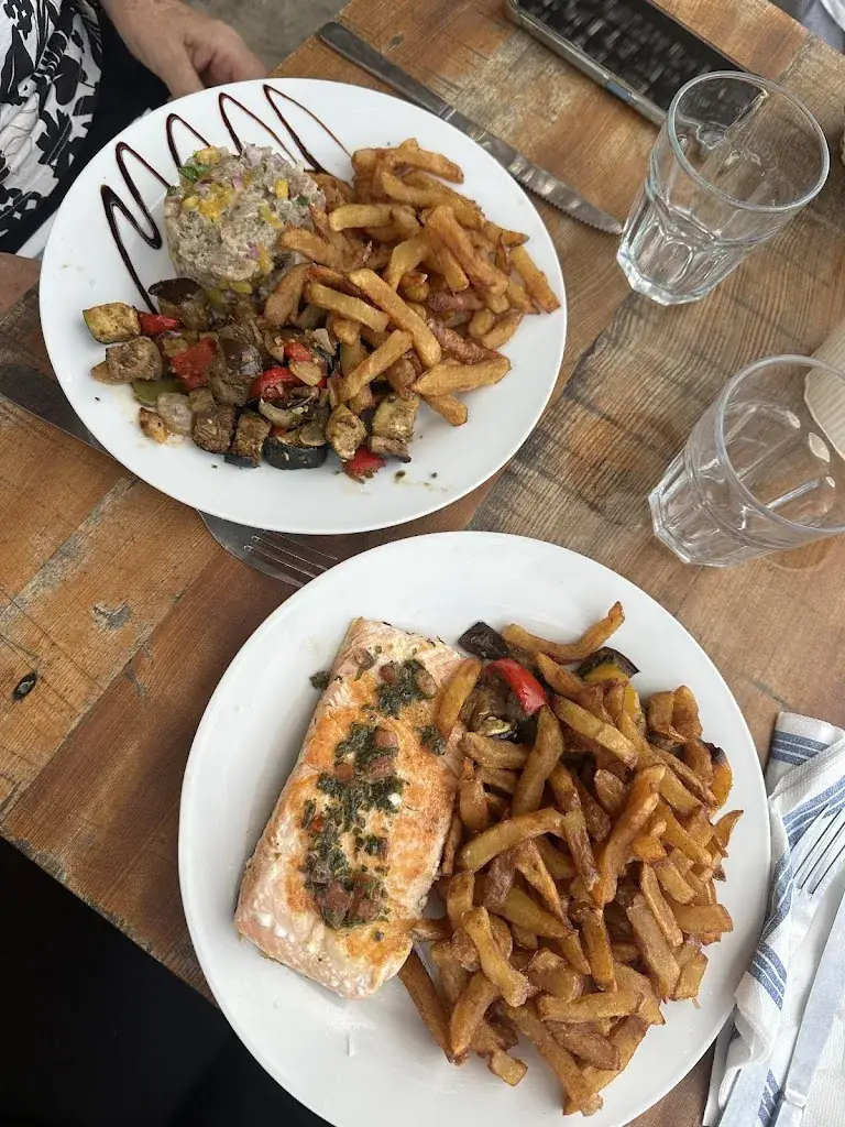 Alicia Bot_Le Spot_Sainte-Marie-la-Mer_review