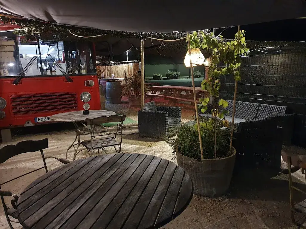 The Temple bus_Maubec_slider_image_3