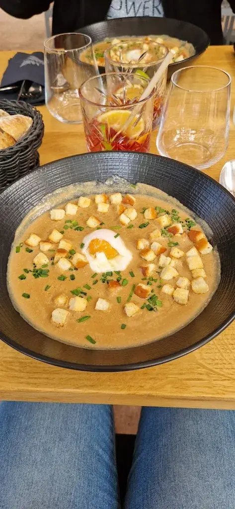 Sonia Gonzalez_Le restaurant du Golf_Saint-Laurent-de-Cerdans_recensione