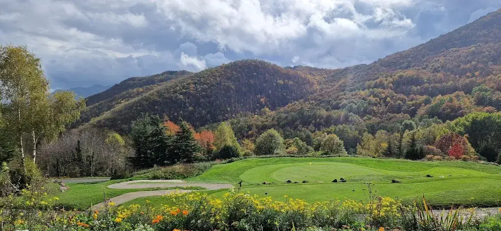 Le restaurant du Golf_Saint-Laurent-de-Cerdans_slider_image_2