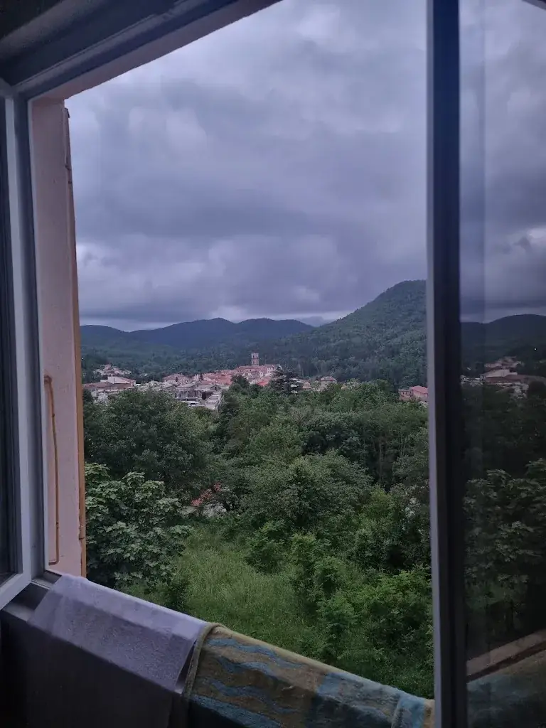 Hubert van de Werve_Auberge notre dame de la Sort_Saint-Laurent-de-Cerdans_review