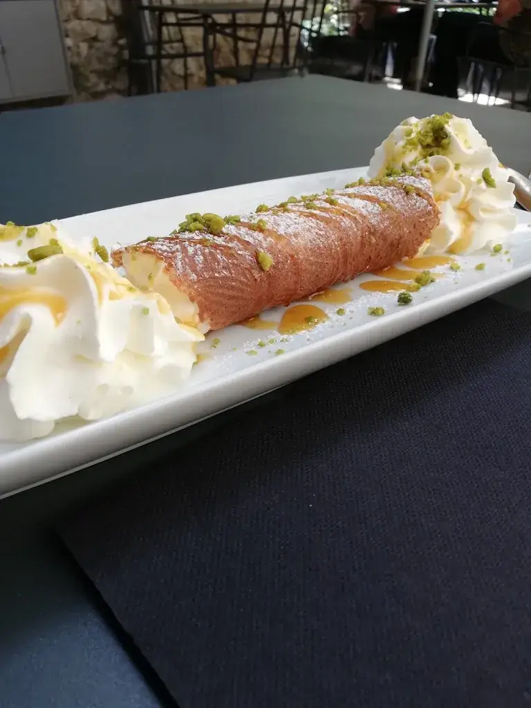 Adrian Murphy_Au Bon Jaja_Sauve_review