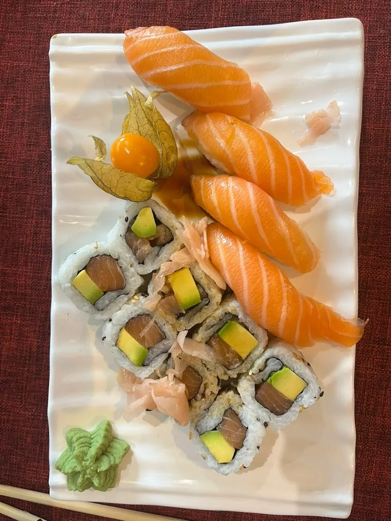 Lucinda Hamilton_Asia - Sushi Boulevard_Maubec_review