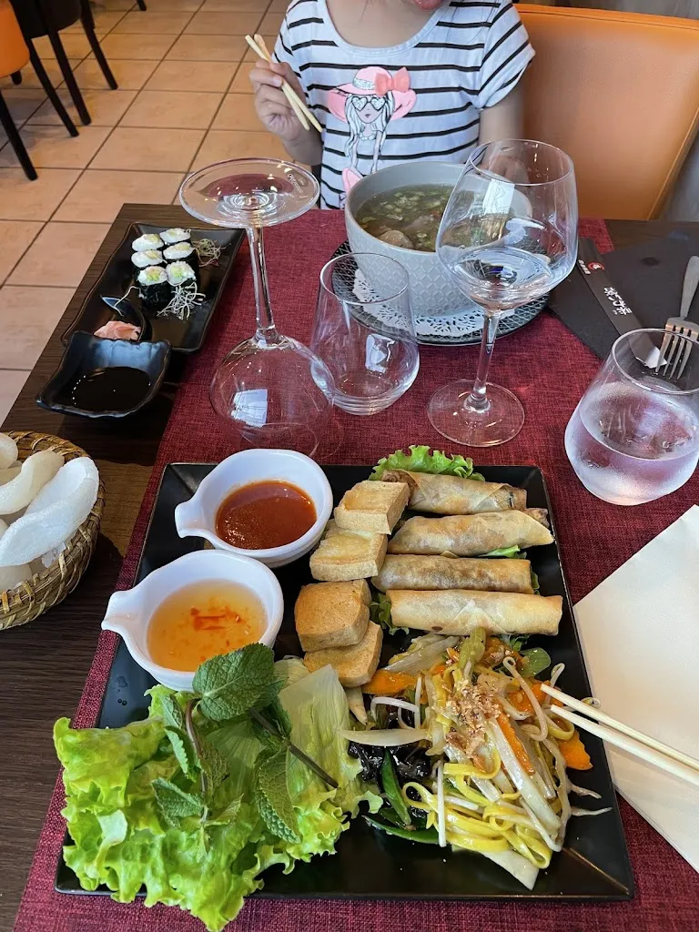 Elena Lam_Asia - Sushi Boulevard_Maubec_review