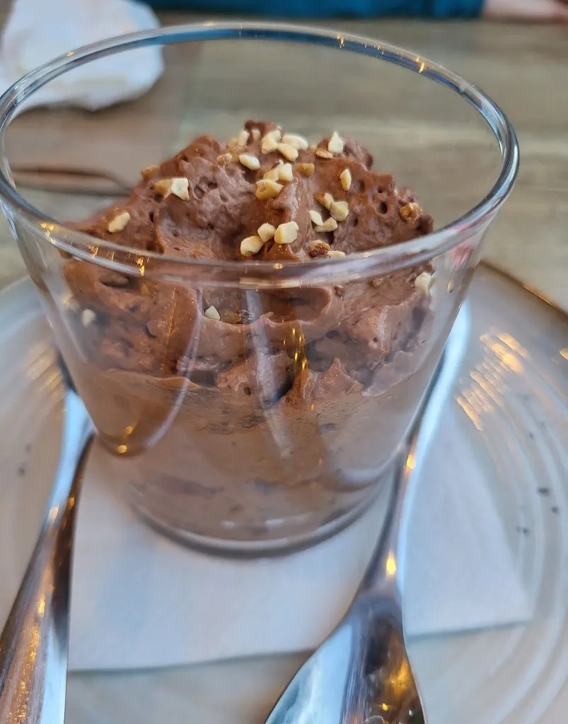 Alexa_La Cabane_Sauvian_review