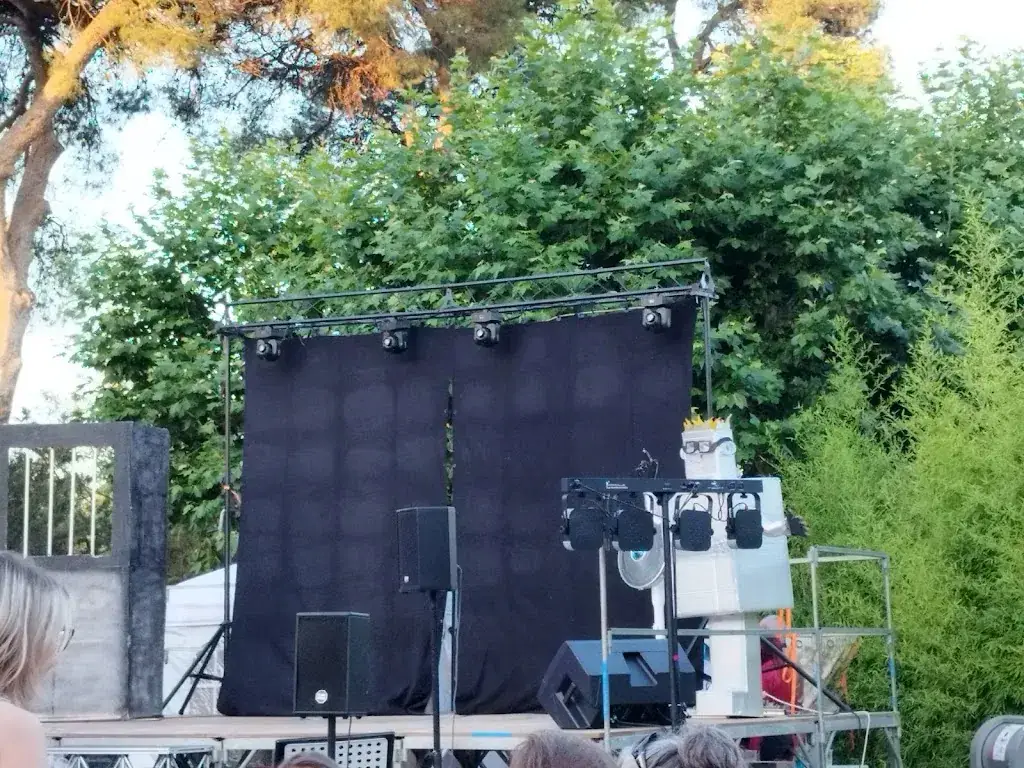 philippe valdemarin_Les temps Modernes_Sauvian_recensione