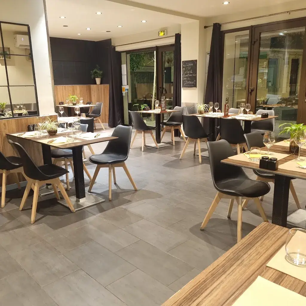 Restaurant lou serinhanot restaurant in Sérignan