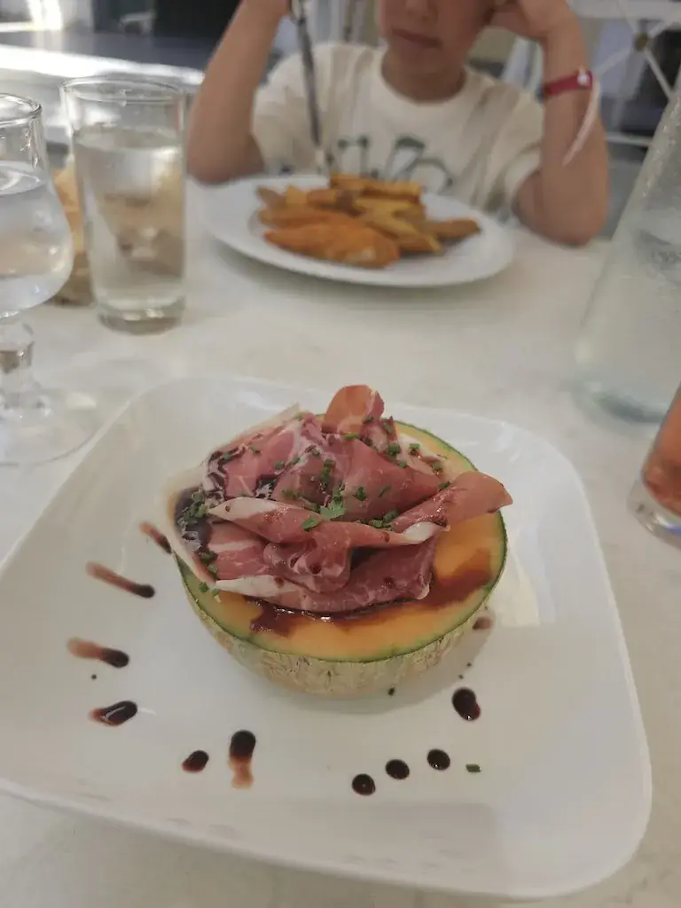 Kirsty Larcombe_Angèle restaurant_Sérignan_review