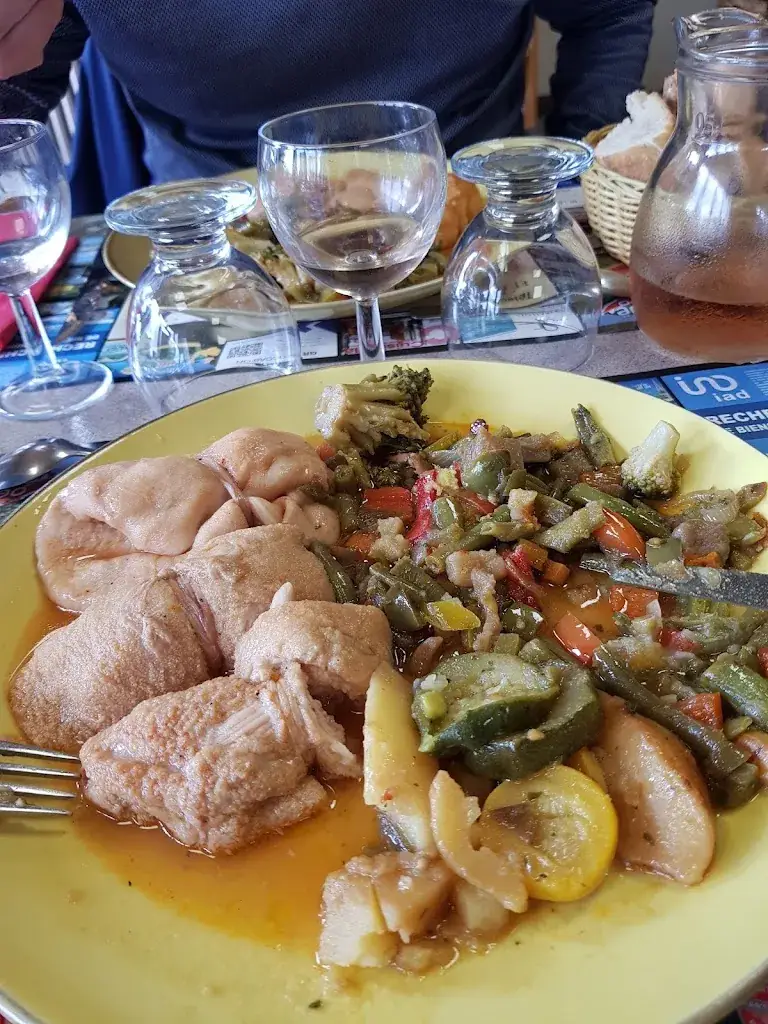 Le Marmiton Bar Restaurant_Sébazac-Concourès_slider_image_2