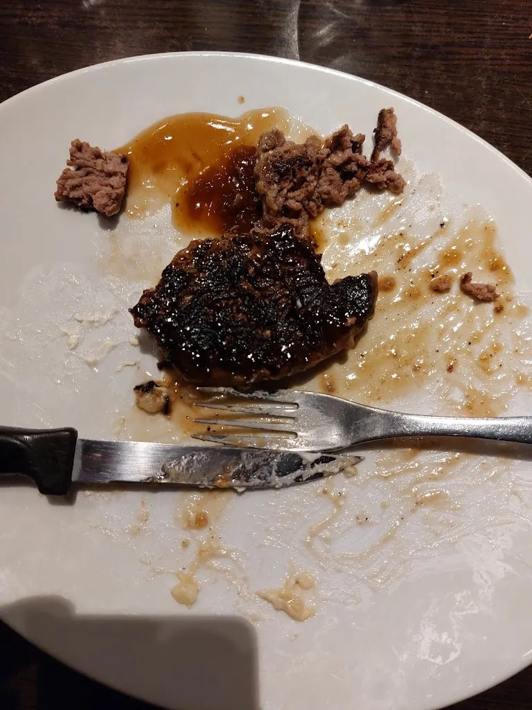 E.M_Restaurant Eldorado - Fast Hôtel_Sébazac-Concourès_review