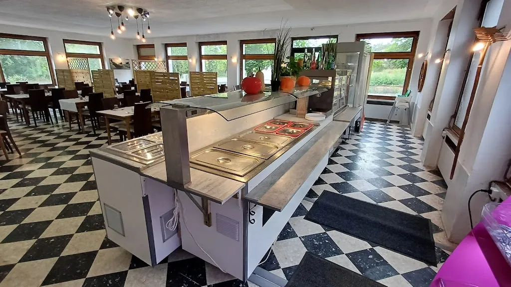 "Ô" Buffet à Volonté Aveyronnais Restaurant in Montrozier