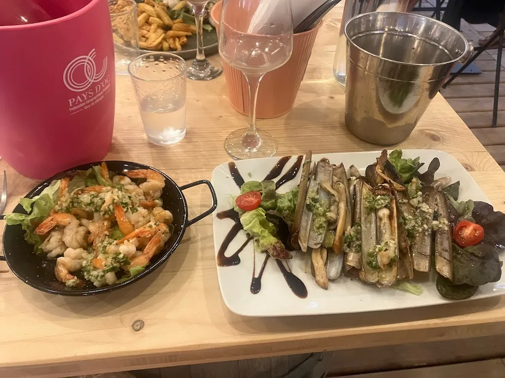 anne auriol_Guinguette des étangs_Saïx_review