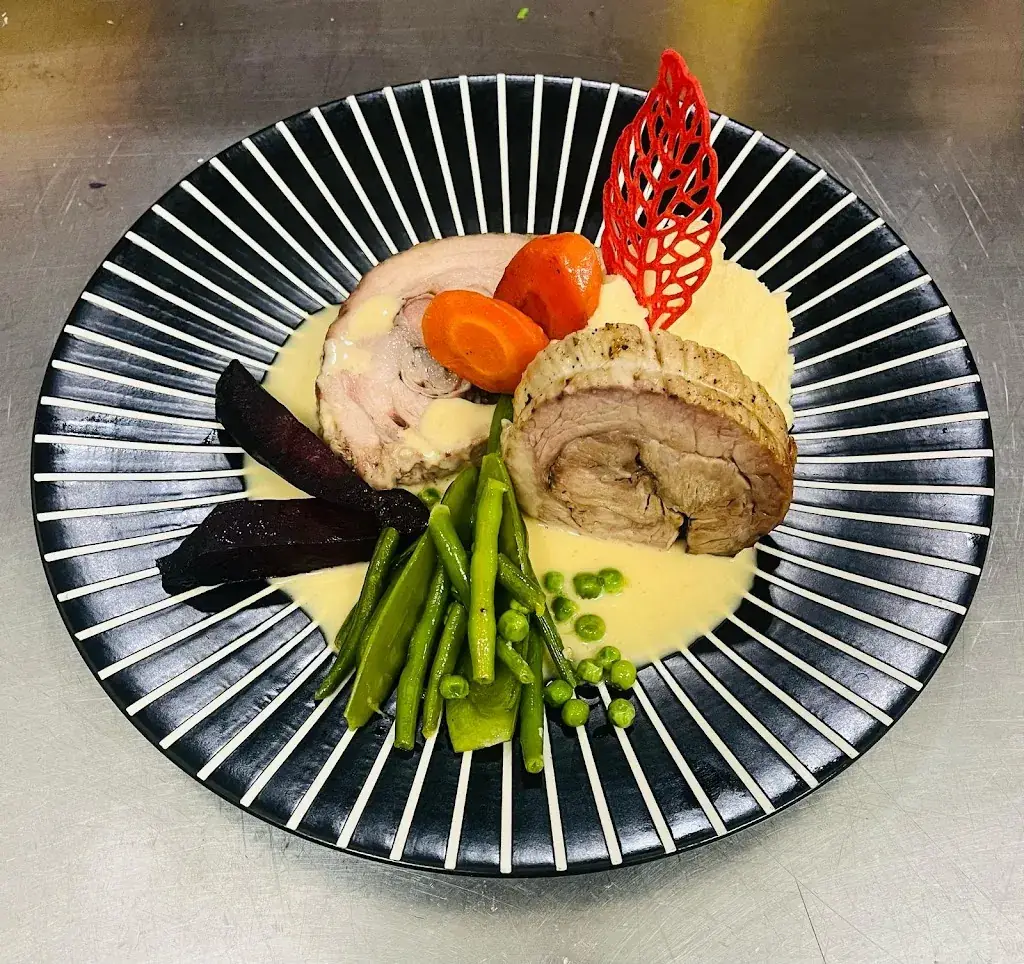 Restaurant le QG_Soual_slider_image_2