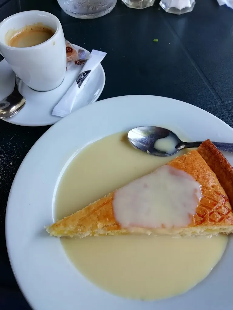 Pereira Carlos_Café Restaurant Le Centre_Sémalens_review