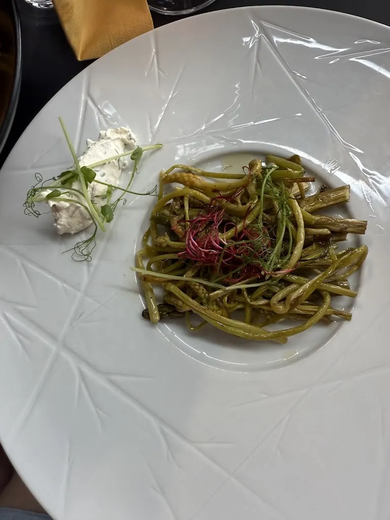 Valentin Seranon_L'histoire du Sept_Annecy_review