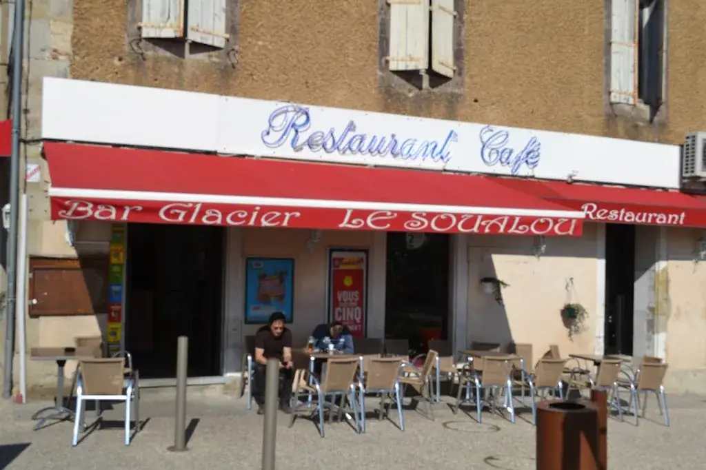 Le Soualou restaurante en Soual
