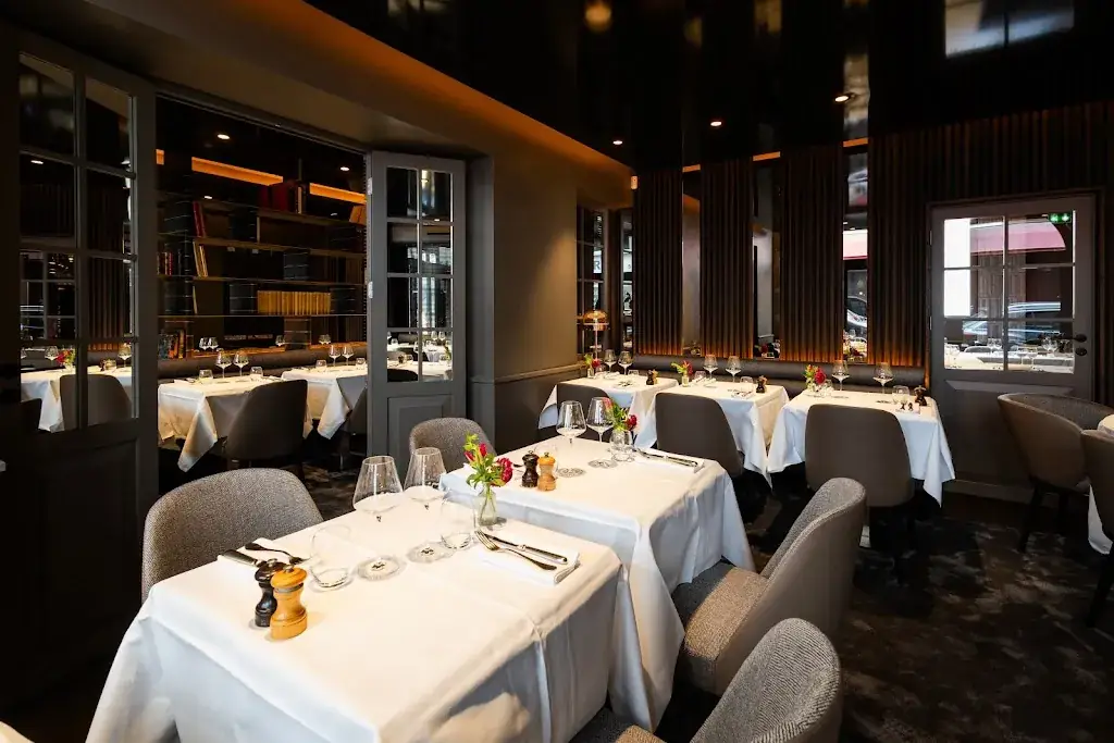 Chez Françoise restaurant in Paris