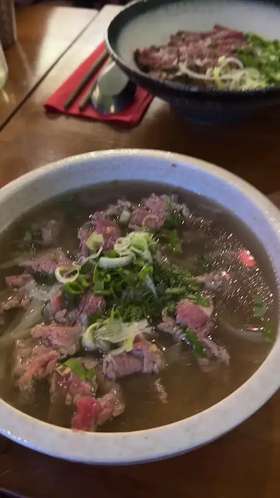 Com Restaurant_Paris_slider_image_2