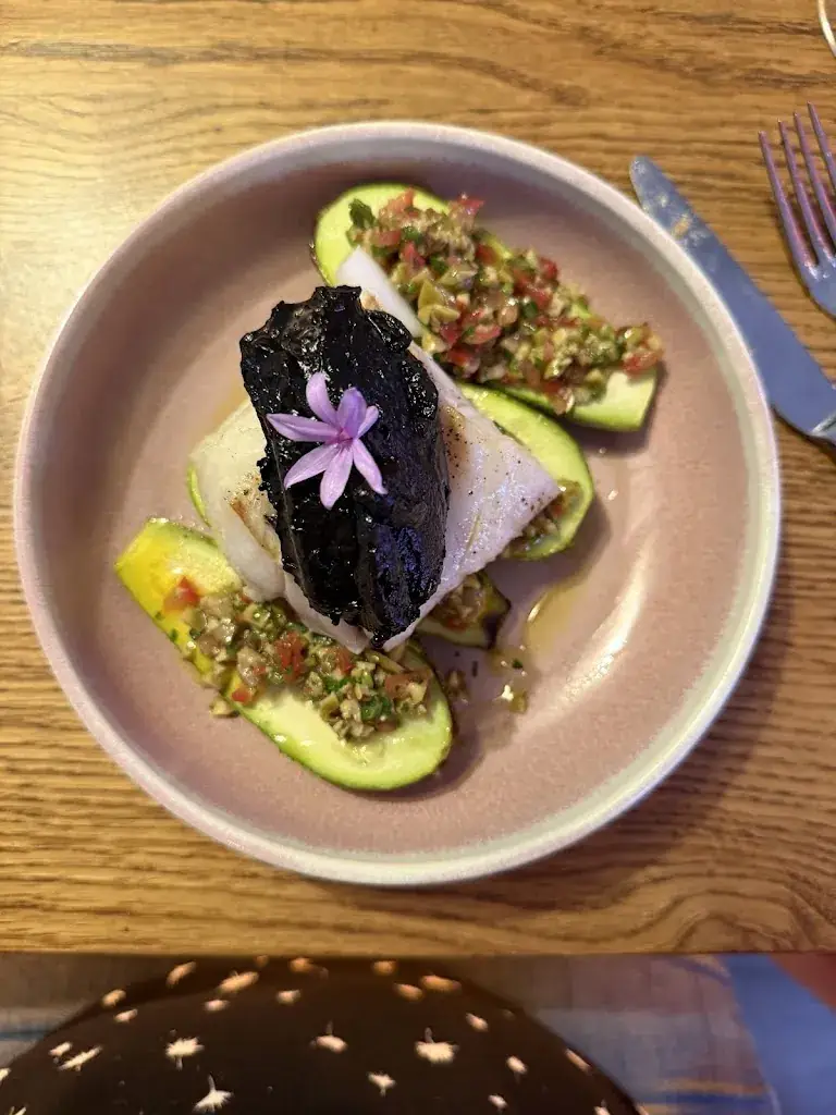 JoAnn A._Sama bistro_Paris_review