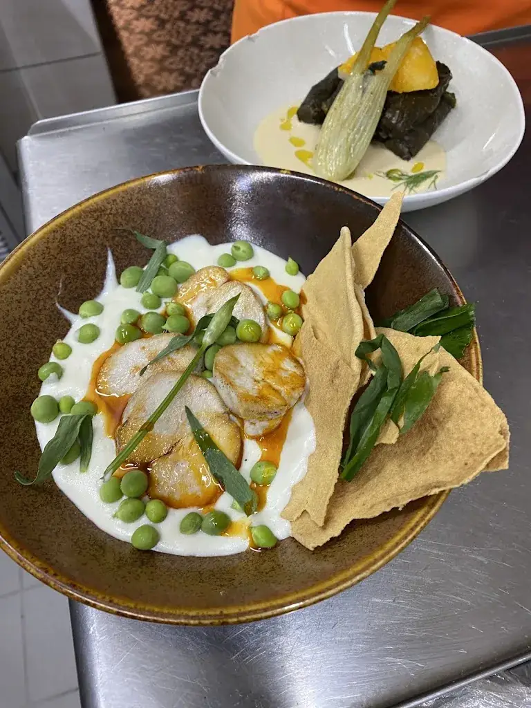 Sama bistro_Paris_slider_image_3