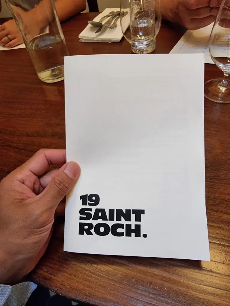 Steven Anggrek_19 SAINT ROCH._Paris_recensione