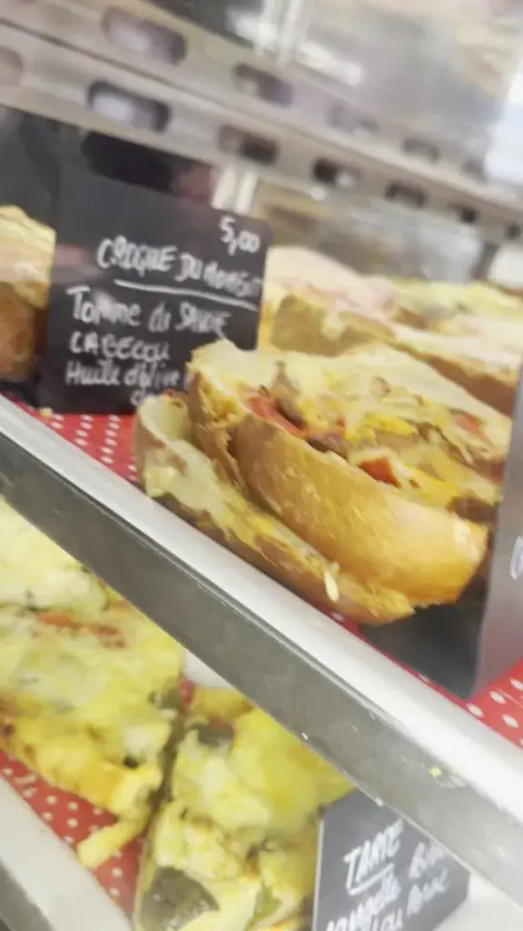 Tatie Cherry_Sète_slider_image_2