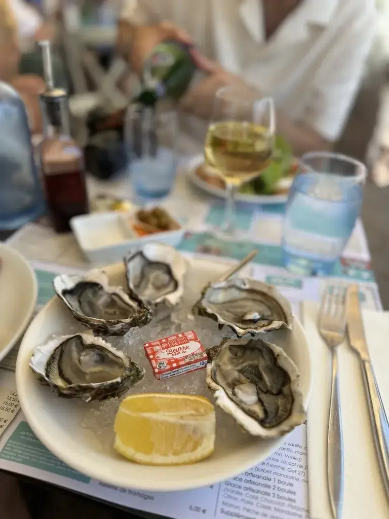 Kyla Boakes_Le Monte Christo_Sète_review