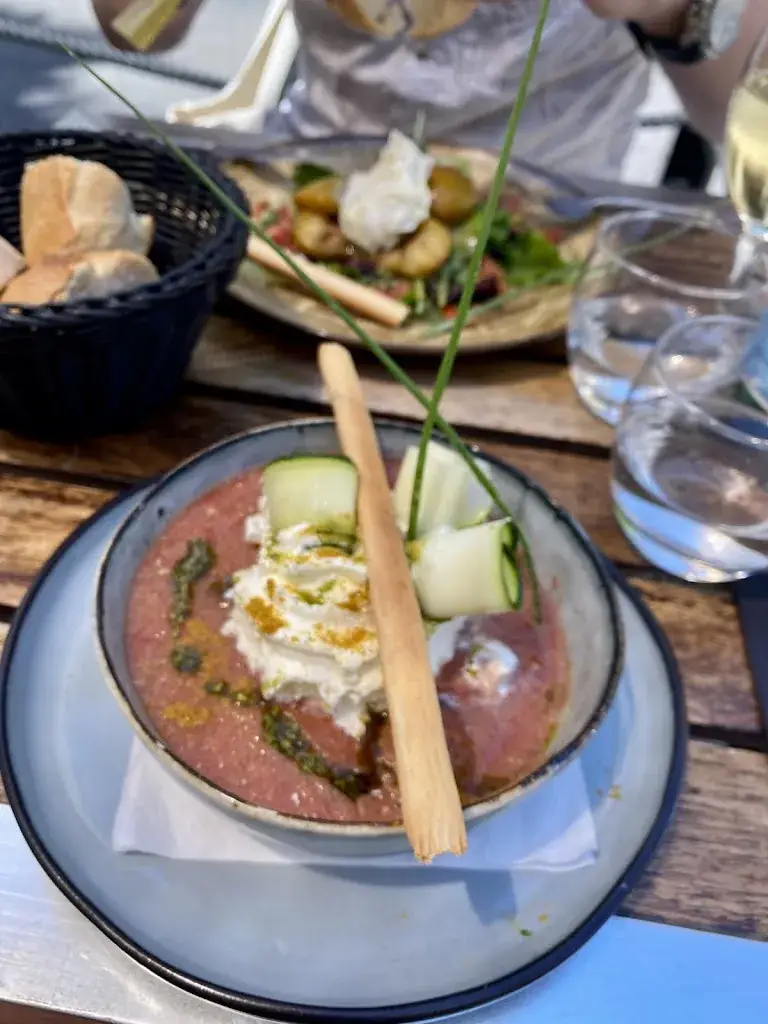 Julie Freeman Kummer_Le Mistral_Sète_Bewertung