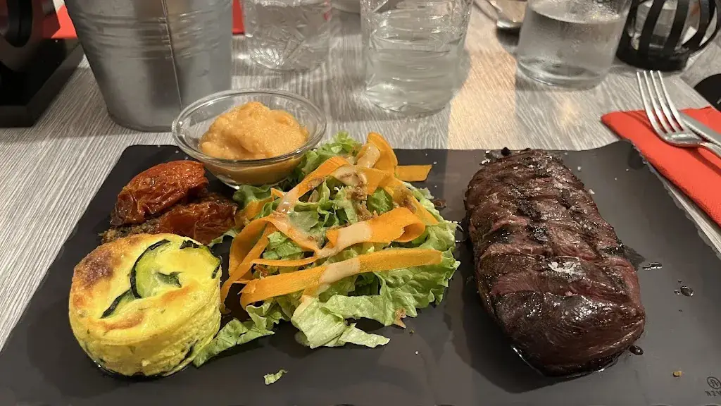 Chez Mino_Sète_slider_image_3