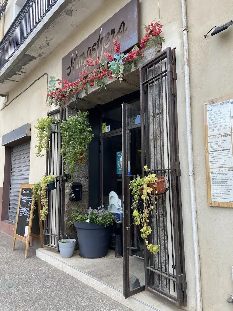 Dhanya Venkatesh_Atmosfera_Sète_review