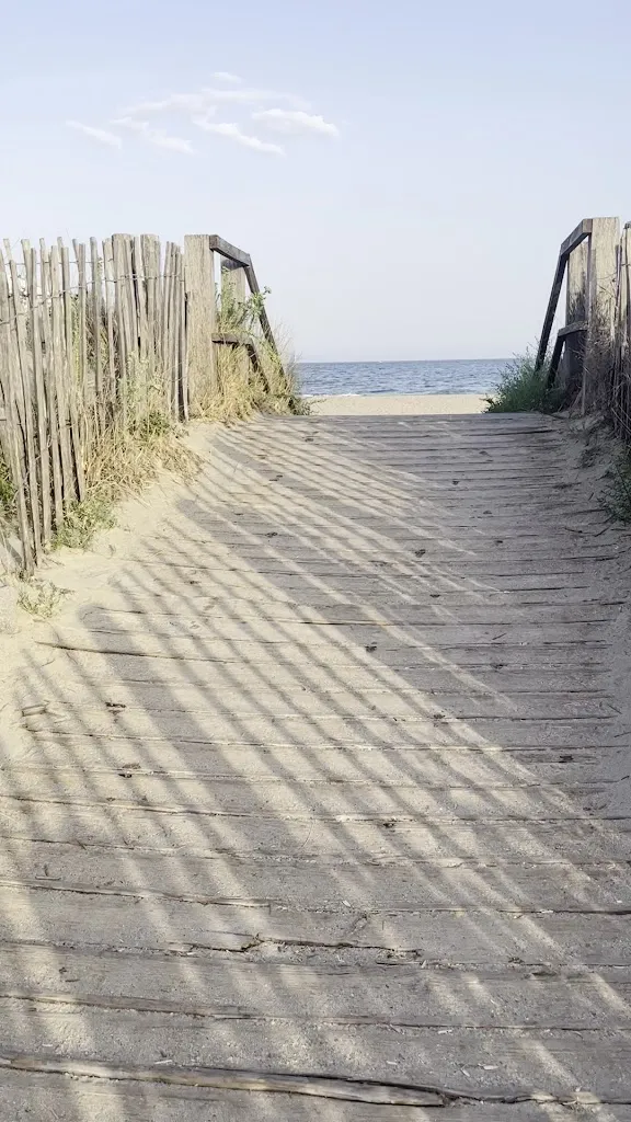 Erica Frolova_Le Cabanon De La Plage_Sète_review