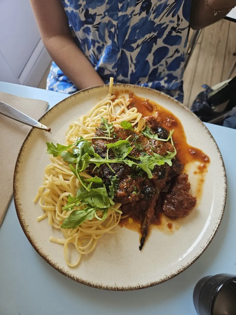 Pablo Recharte Bosa_Leelou Bistrot_Sète_review