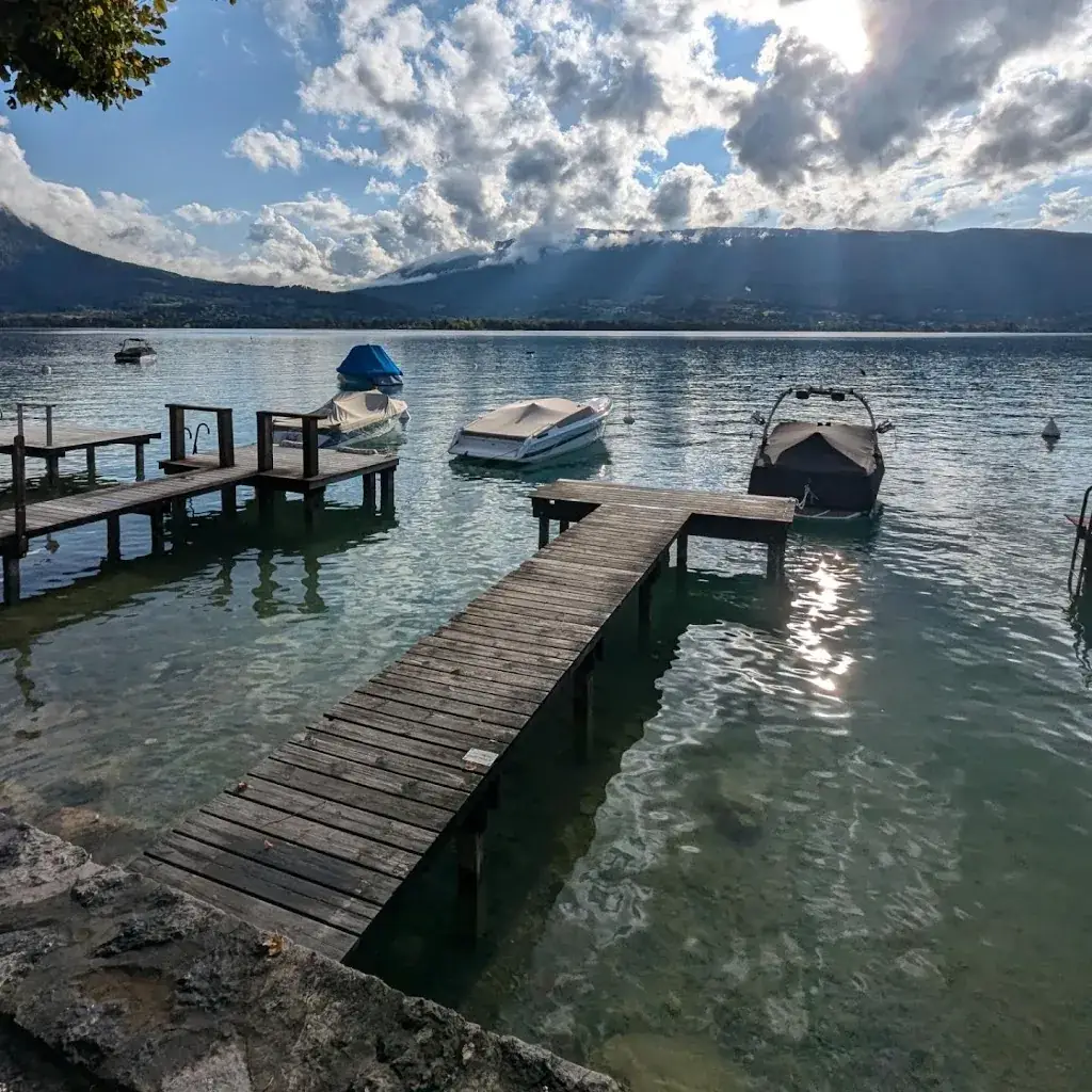 Josh Sampays_Le Chalet du Port_Menthon-Saint-Bernard_review